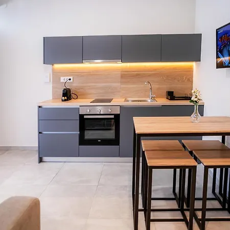 Sweven Luxury Apartment Souda